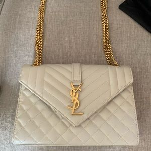 Saint Laurent Envelope Medium Chain Bag. Excellent Condition.